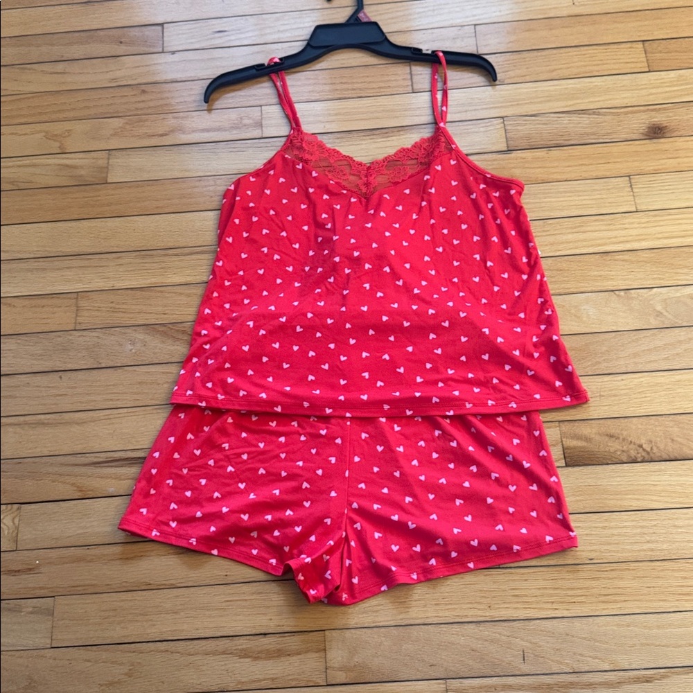 Red Heart Print Women's Sleepwear Set Size Medium